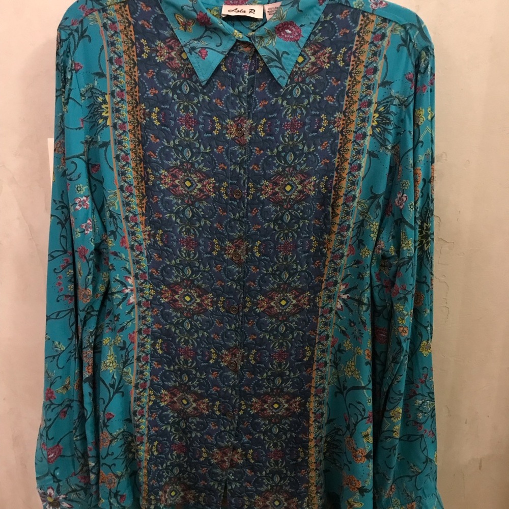 Lola P. Blouse